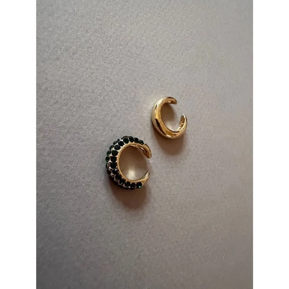 Gold and Green Crystal cuff A1765